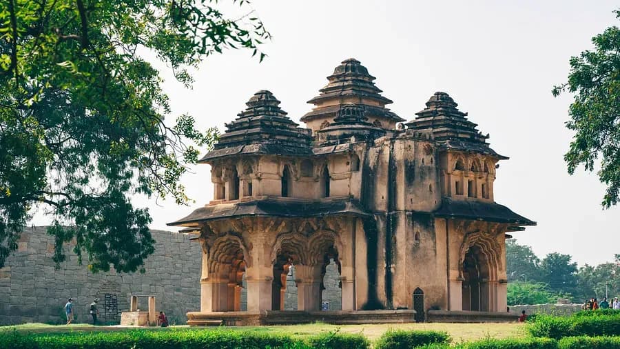 5 must-visit temples in hampi and their fascinating history