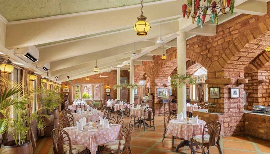 Best Dining in Jodhpur – A Royal Culinary Journey at WelcomHeritage Bal Samand Lake Palace