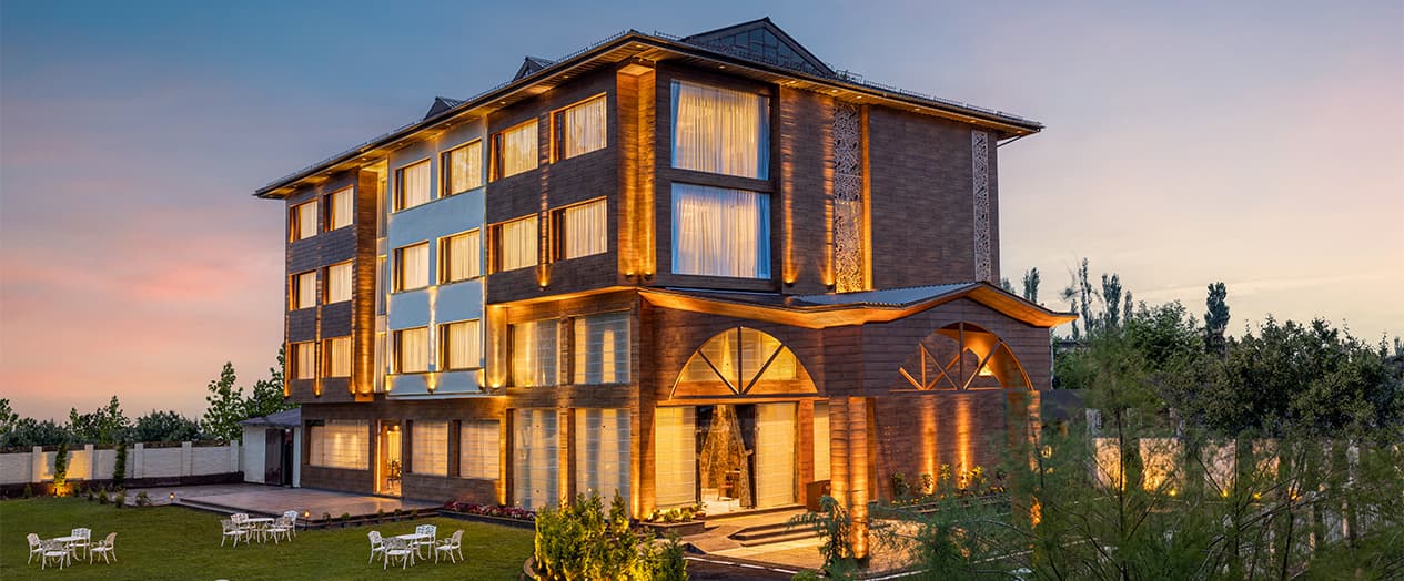 WelcomHeritage Grand - Srinagar