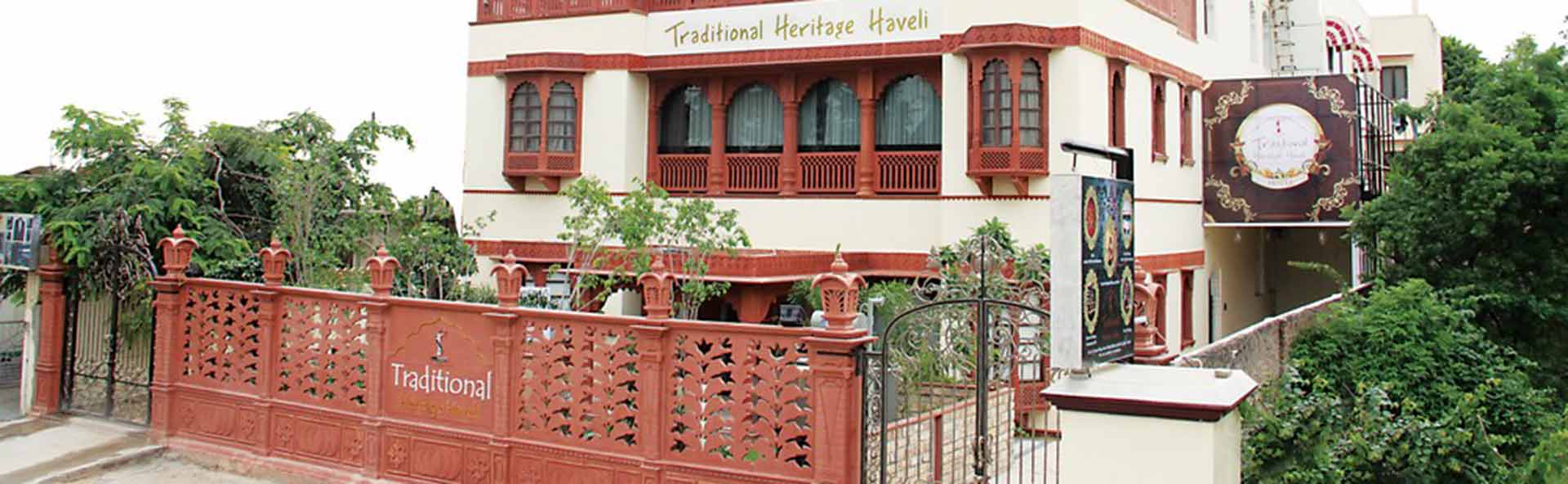 WelcomHeritage Traditional Haveli - Jaipur1