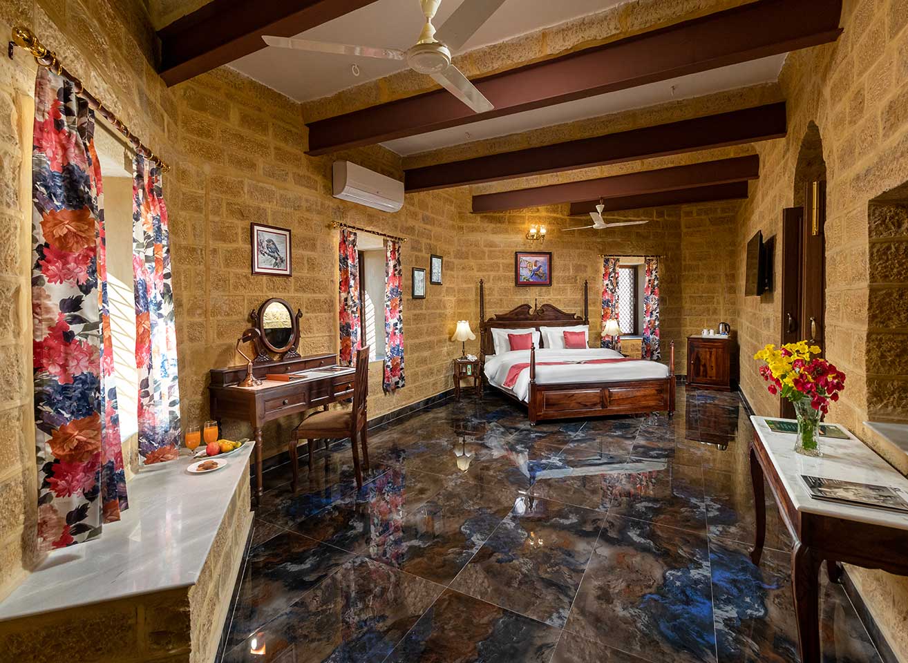 WelcomHeritage Mohangarh Fort Jaisalmer - Golden Suite