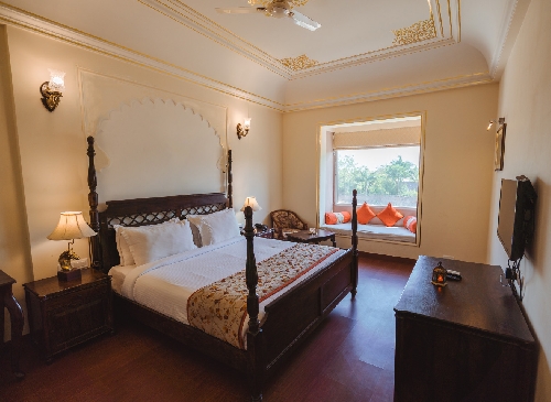 WelcomHeritage Ranthambore  rooms with Jharokha
