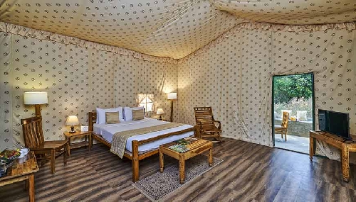 WelcomHeritage Jungle Home-Superior Luxury Tent